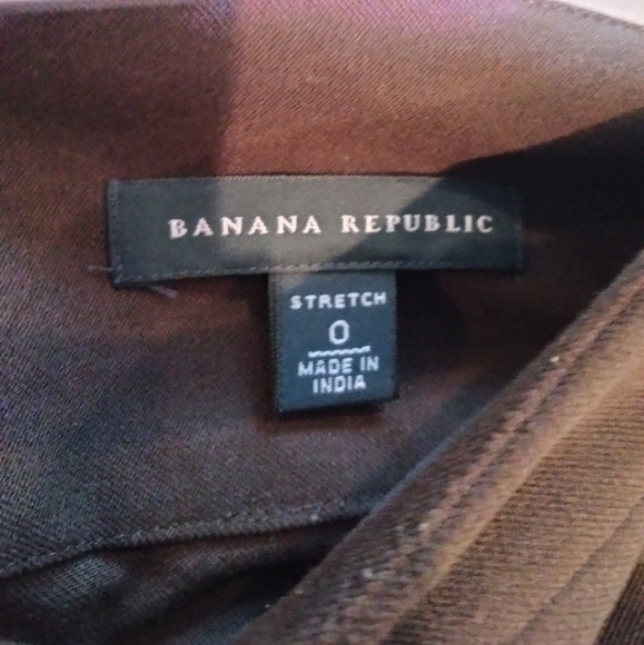 Banana Republic Mid Skirt - Picture 5 of 5